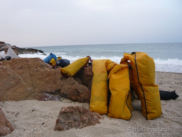 Τα συμπράγκαλα των καγιάκερ στο Ρακοπόταμο